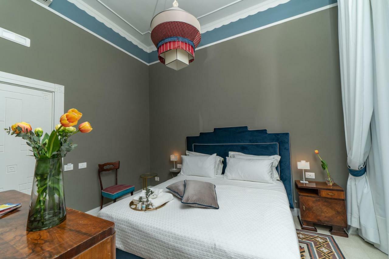 Il Fiore D'Oro Luxury Holiday House Наполи Екстериор снимка